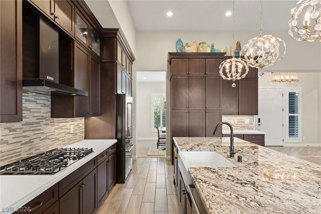 10179 Emerald Sunset Court, Las Vegas, NV 89148