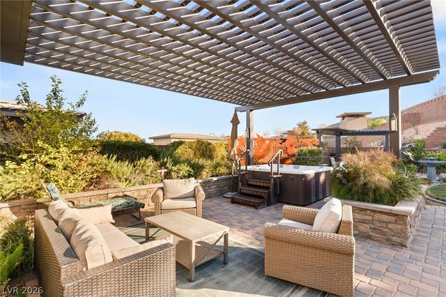 10179 Emerald Sunset Court, Las Vegas, NV 89148