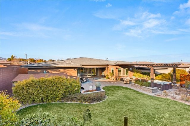 10179 Emerald Sunset Court, Las Vegas, NV 89148