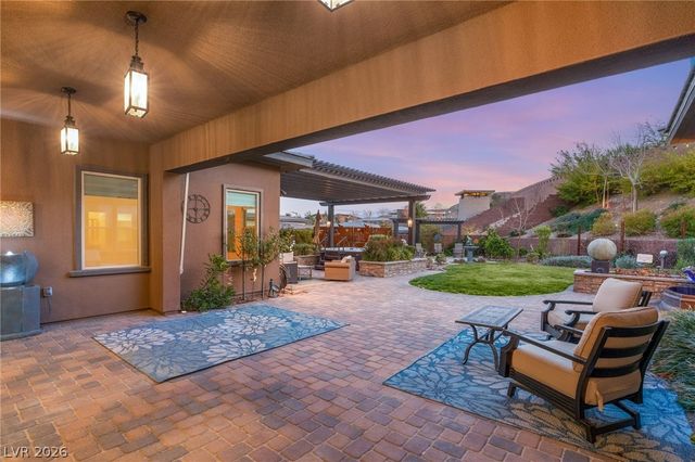 10179 Emerald Sunset Court, Las Vegas, NV 89148