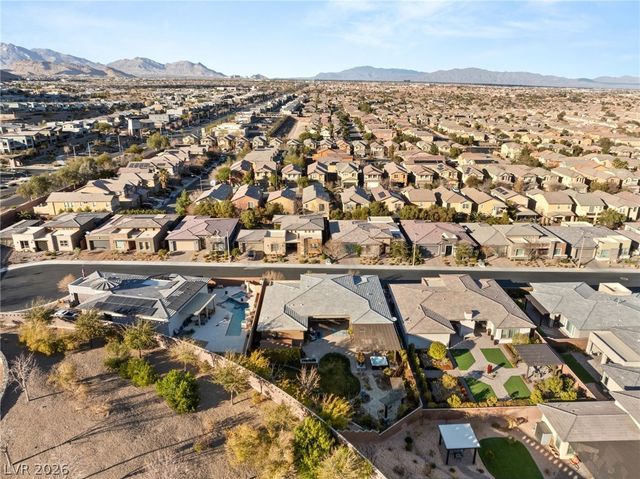 10179 Emerald Sunset Court, Las Vegas, NV 89148