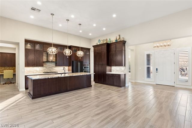 10179 Emerald Sunset Court, Las Vegas, NV 89148