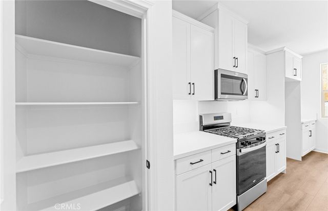 4242 East Honeybee Paseo, Ontario, CA 91761