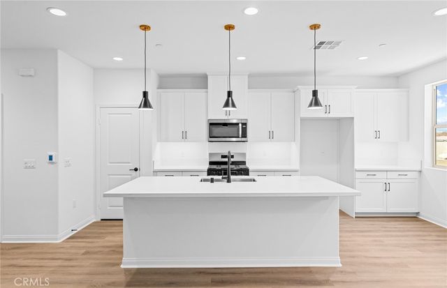 4242 East Honeybee Paseo, Ontario, CA 91761