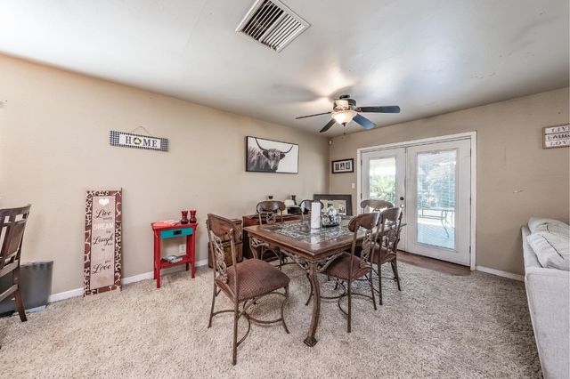 165 W Magnolia Avenue, Hanford, CA 93230
