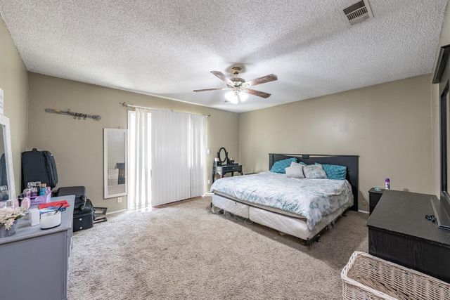 165 W Magnolia Avenue, Hanford, CA 93230