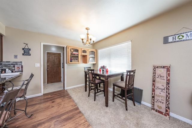 165 W Magnolia Avenue, Hanford, CA 93230