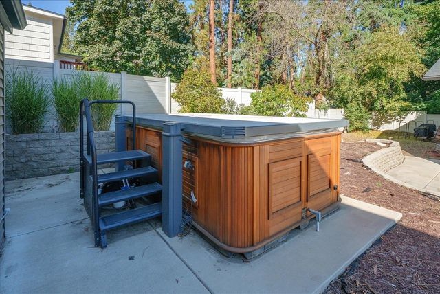 929 E 19th Ave, Spokane, WA 99203
