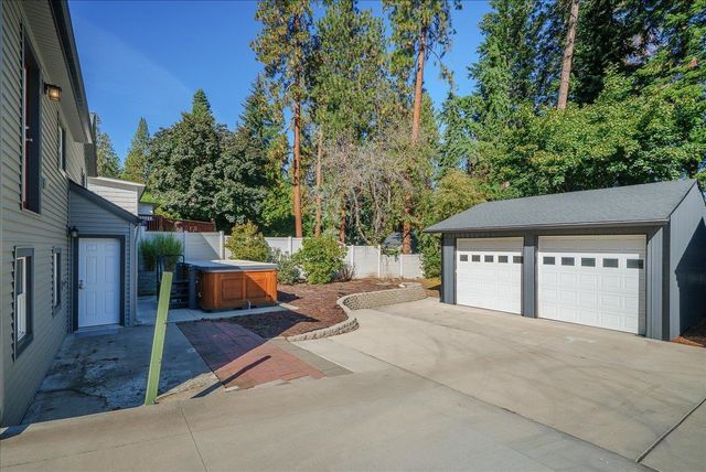 929 E 19th Ave, Spokane, WA 99203