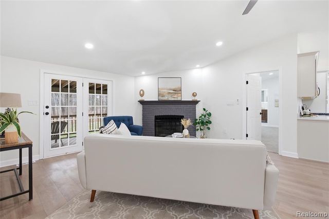 5350 List Road, Grass Lake, MI 49240