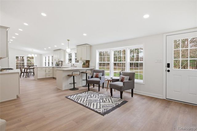 5350 List Road, Grass Lake, MI 49240