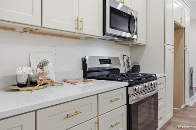 5350 List Road, Grass Lake, MI 49240