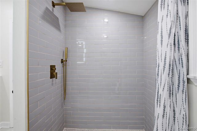 5350 List Road, Grass Lake, MI 49240