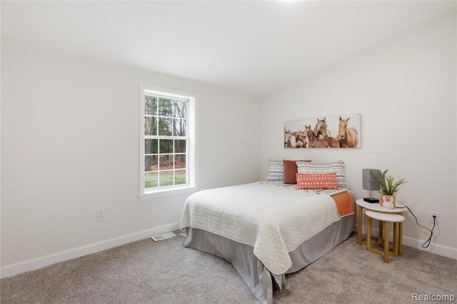 5350 List Road, Grass Lake, MI 49240