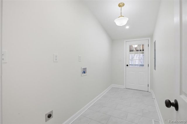 5350 List Road, Grass Lake, MI 49240