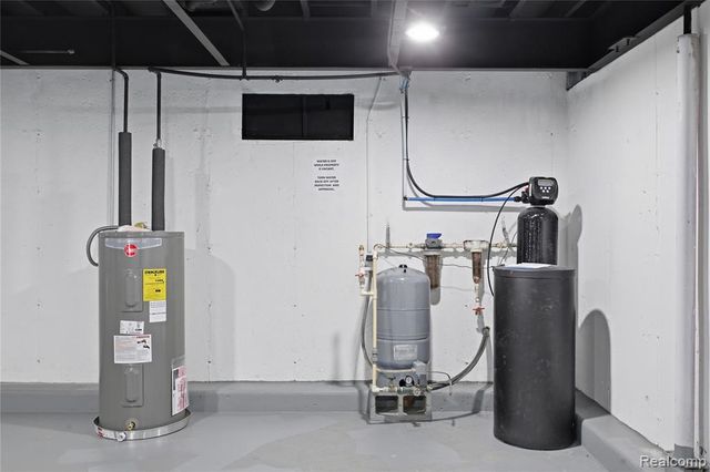 5350 List Road, Grass Lake, MI 49240