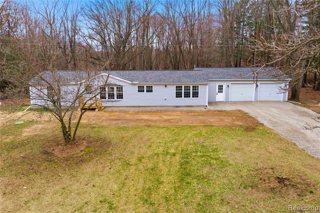 5350 List Road, Grass Lake, MI 49240