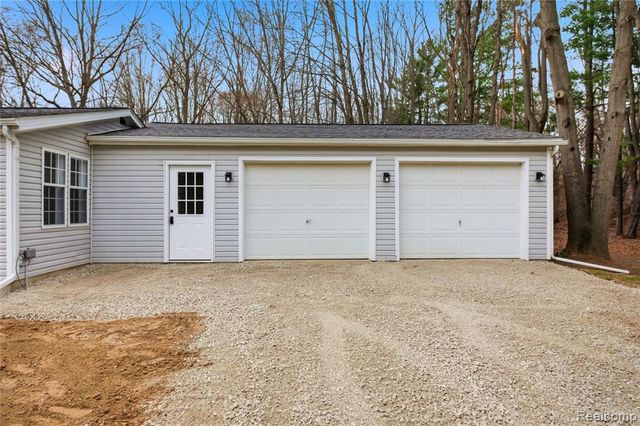 5350 List Road, Grass Lake, MI 49240