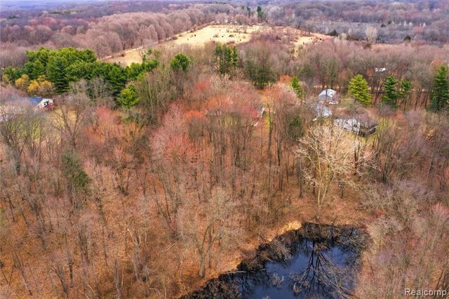 5350 List Road, Grass Lake, MI 49240