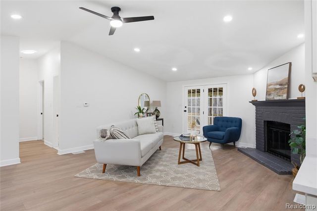 5350 List Road, Grass Lake, MI 49240