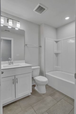 4689 Ridge Bend Dr, Nashville, TN 37207