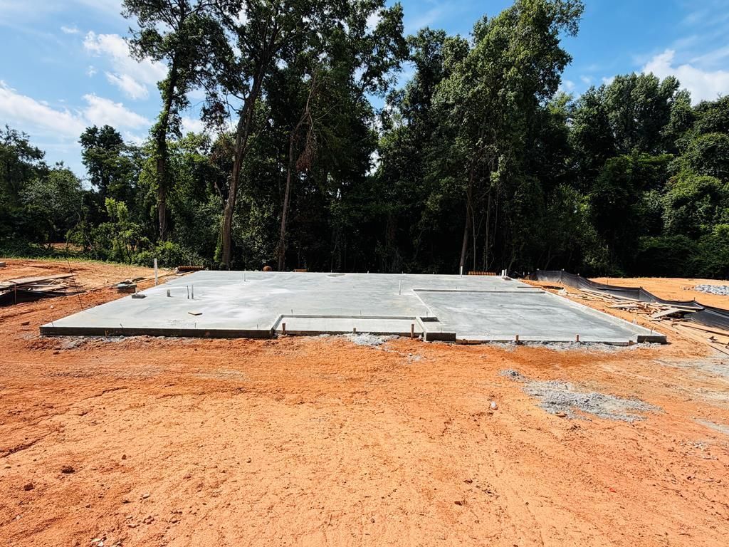 1905 Sandfort Road, Phenix City, AL 36869