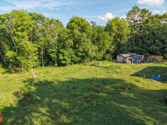 1098 Ewing Albright Rd, Ashland City, TN 37015