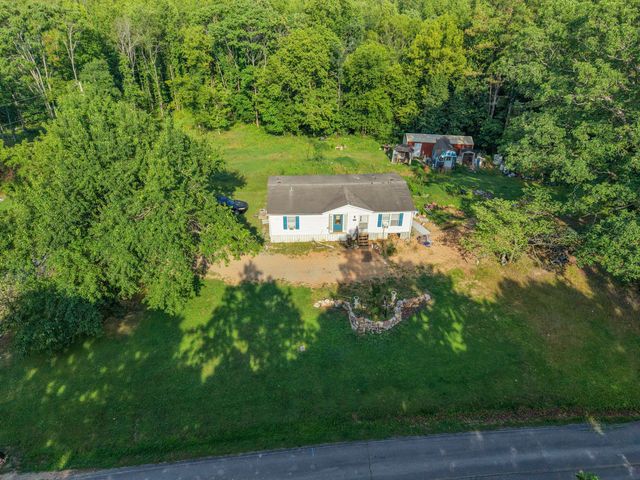 1098 Ewing Albright Rd, Ashland City, TN 37015