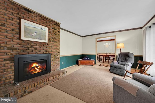 3 OAK LN, Strasburg, PA 17579