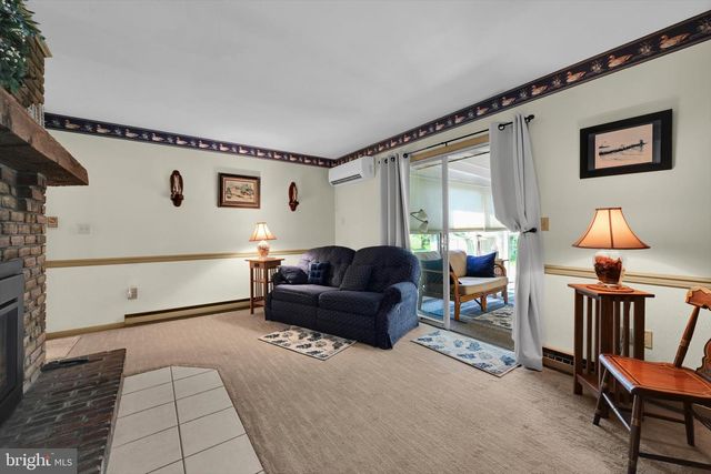 3 OAK LN, Strasburg, PA 17579