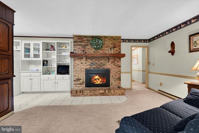 3 OAK LN, Strasburg, PA 17579