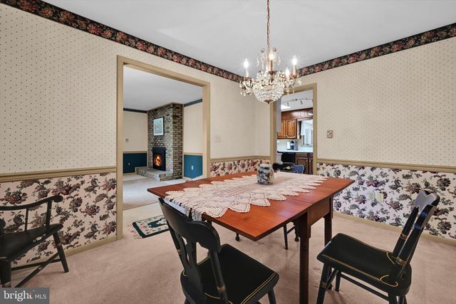 3 OAK LN, Strasburg, PA 17579