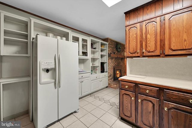 3 OAK LN, Strasburg, PA 17579