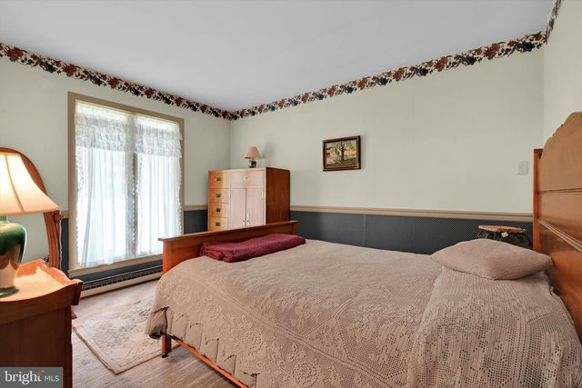 3 OAK LN, Strasburg, PA 17579