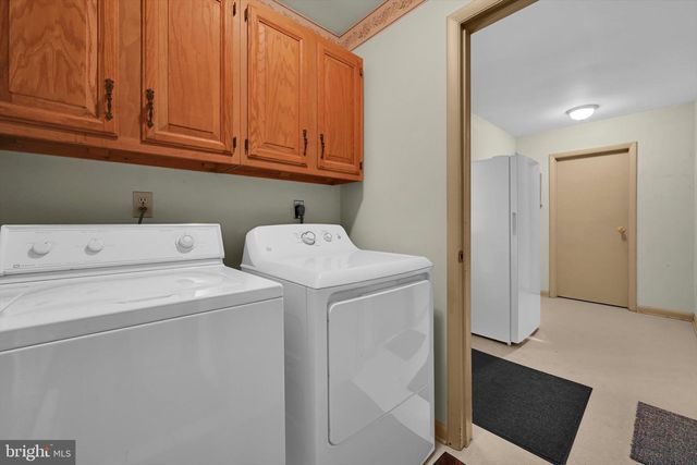 3 OAK LN, Strasburg, PA 17579