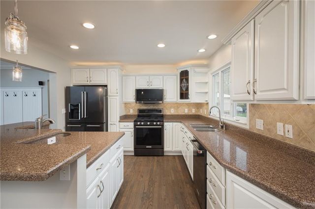 6036 Goodman Street, Merriam, KS 66202