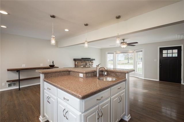 6036 Goodman Street, Merriam, KS 66202