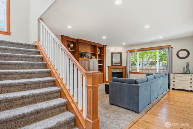 2222 29th Avenue Ct SW, Puyallup, WA 98373