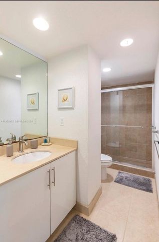 4001 S Ocean Dr 5M, Hollywood, FL 33019