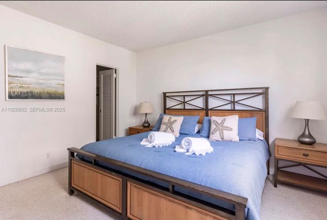 4001 S Ocean Dr 5M, Hollywood, FL 33019