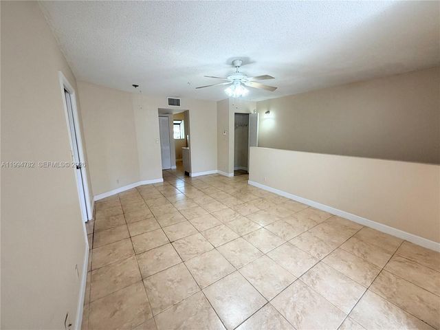 109 Gardens Dr 203, Pompano Beach, FL 33069