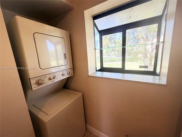 109 Gardens Dr 203, Pompano Beach, FL 33069