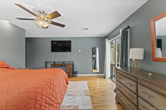 10 Helin Road, Hopewell Junction, NY 12533