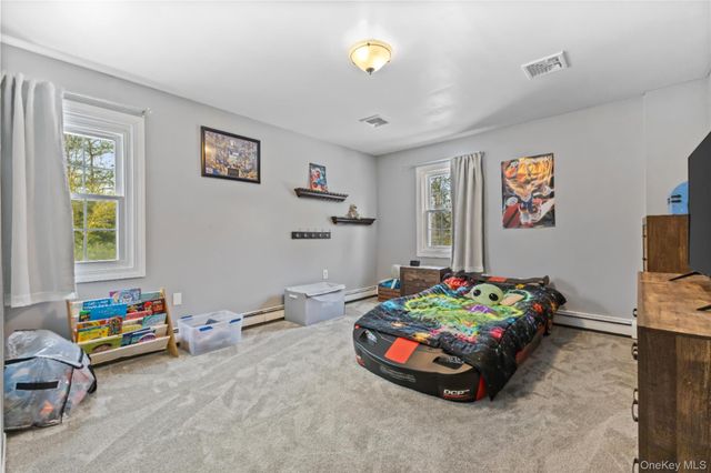 10 Helin Road, Hopewell Junction, NY 12533