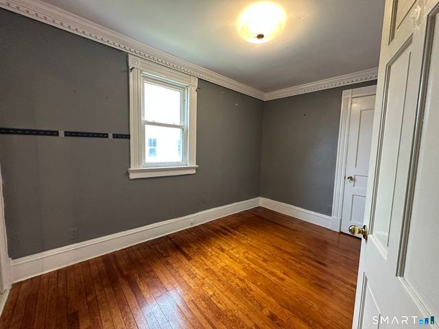 310-312 Derby Avenue, Derby, CT 06418
