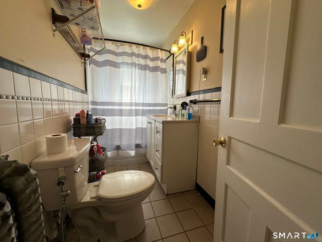 310-312 Derby Avenue, Derby, CT 06418