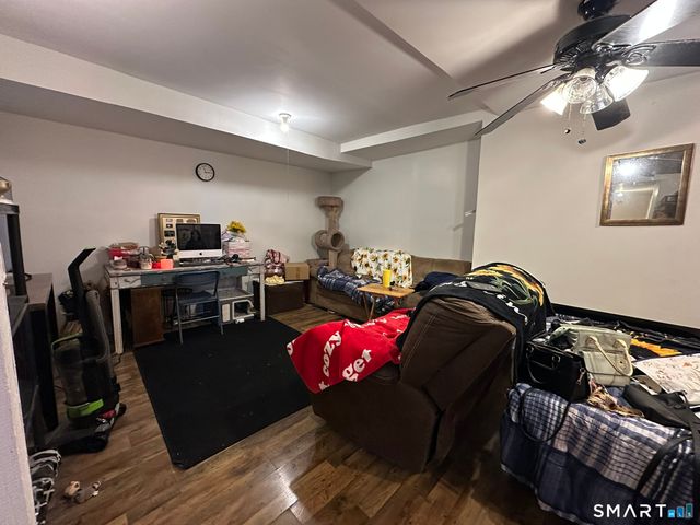 310-312 Derby Avenue, Derby, CT 06418