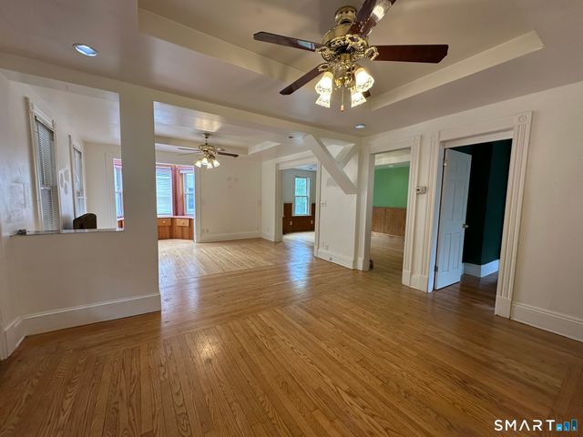 310-312 Derby Avenue, Derby, CT 06418