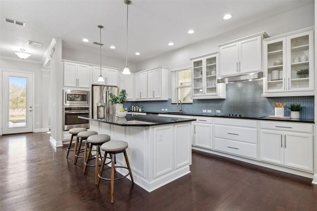 8863 LAUREATE BOULEVARD, Orlando, FL 32827