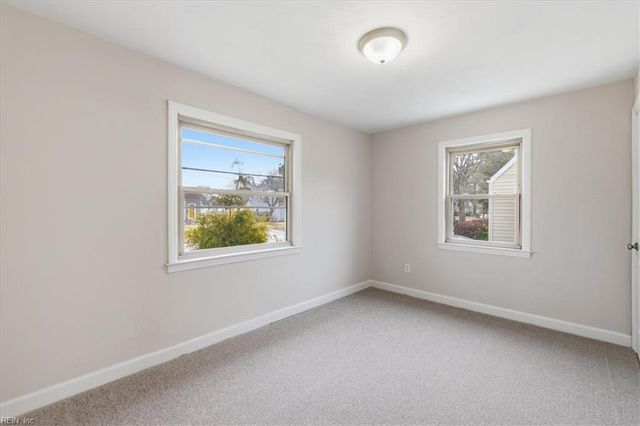 8037 Crescent RD, Norfolk, VA 23505